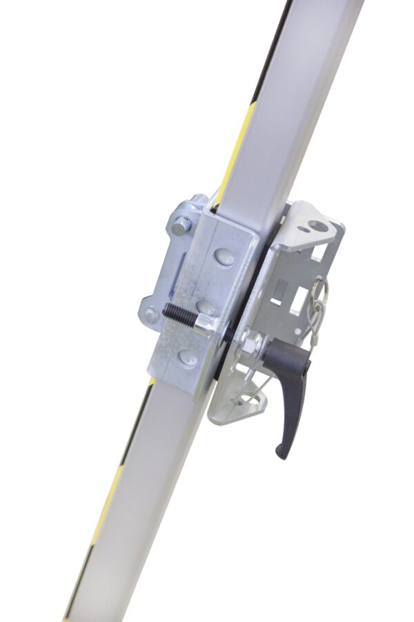PLATINE DE FIXATION UNIVERSELLE POUR PIED DE TREPIEDS HPTM9, XTRAPOD, HPTM13 COMPATIBLE AVEC TREUILS HPRUP502U20, HPRUP50615, HPRUP50430 ET PLATINE HPPAD100320 POUR HPCRW30025 (CATEC). HARNAISPRO.