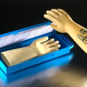 COFFRET EN MATIERE ISOLANTE POUR GANTS D’ELECTRICIEN