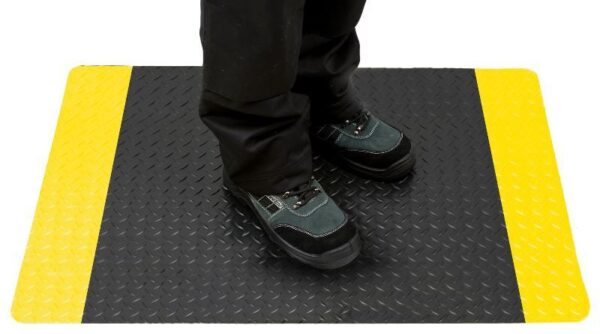 TAPIS ANTI-FATIGUE - DIM : 600 X 900 X 9,5 MM