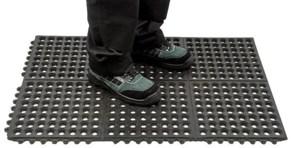 TAPIS ANTI-FATIGUE HAUTE RESISTANCE - DIM : 600 X 900 X 15 MM